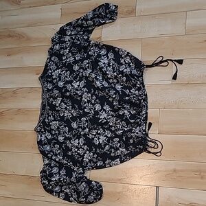 Max Studio women's size small shirt